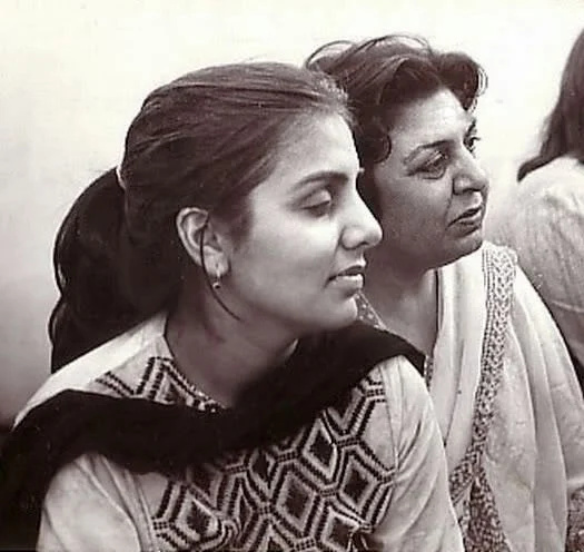   Neetu Singh sa svojom majkom