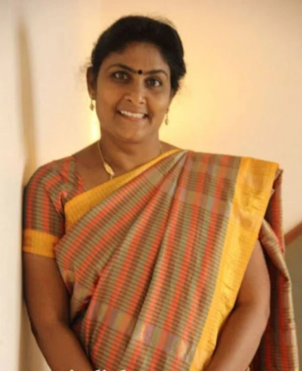 Sujatha Sivakumar Ηλικία, Σύζυγος, Οικογένεια, Βιογραφία και άλλα