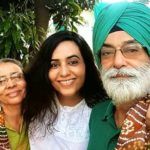 Gazal Dhaliwal mit ihren Eltern