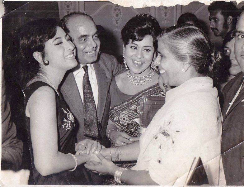 Рамананд Сагар със съпругата си