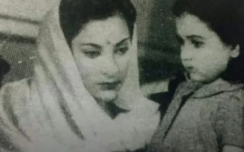   Tabassum jako aktorka dziecięca w swoim debiutanckim filmie'Nargis' (1947)