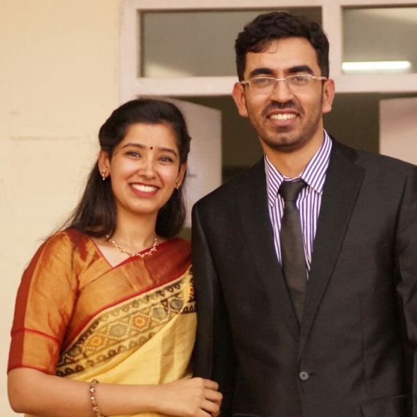 Pranjal Kamra koos oma tüdruksõbraga