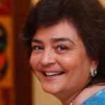 Zia Mody Umur, Suami, Anak, Keluarga, Biografi & Banyak Lagi