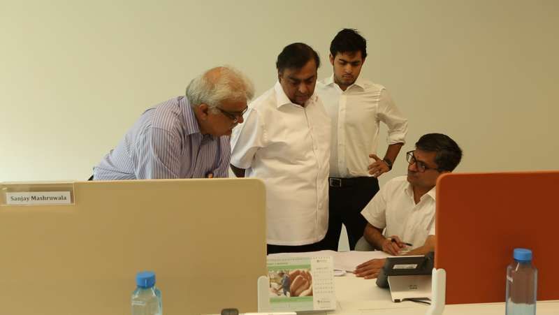 Akash Ambani na radnom mjestu