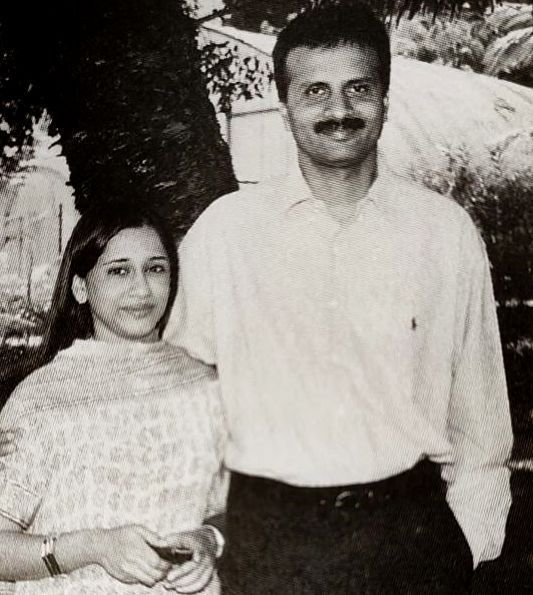 VG Siddhartha med sin kone Malavika
