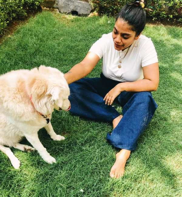   Ankita Bansal koiransa Blushin kanssa
