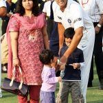 Ο Anil Kumble με τη γυναίκα και τα παιδιά του