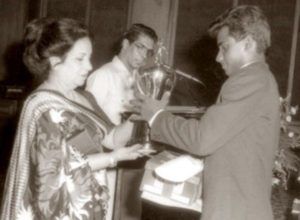 Санат Джаясурия с награда за играч на крикет на годината „Наблюдател“