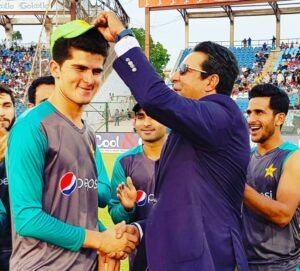 Shaheen Afridi získává debutovou čepici T20 od pákistánské legendy tempa Wasima Akrama