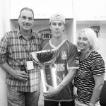 Chris Lynn dengan Orang tuanya
