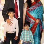 Rahul avec sa femme Vijeta Pendharkar et ses fils Samit et Anvay