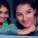 सुषमा वर्मा अपनी बहन के साथ