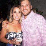 Aaron Finch với Amy Griffiths