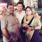 Kuldeep Yadav com seus pais