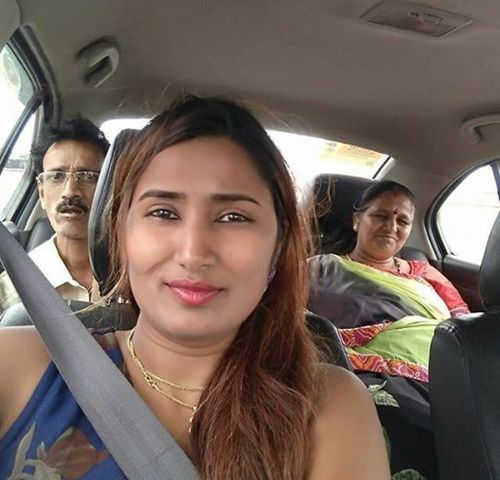 Swathi Naidu z rodzicami