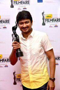 Udhayanidhi Stalin med sin Filmfare Award