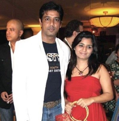 Anup Soni com sua ex-mulher, Ritu Soni