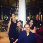 Deepika Ghose mit ihrer Familie