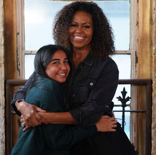 Prajakta Koli con Michelle Obama