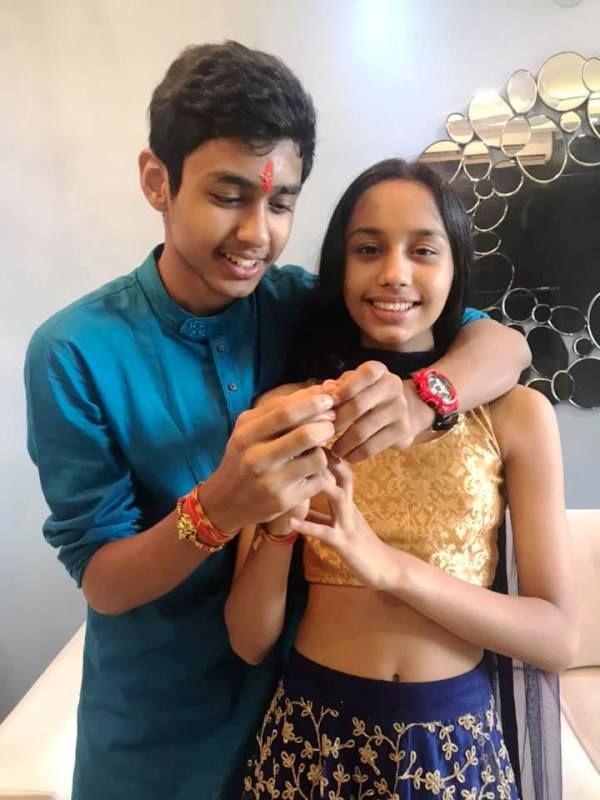 Rudhraksh Jaiswal Dengan Kakaknya