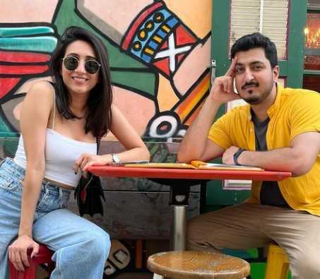 Kriti Vij con su marido, Pranay Manchanda