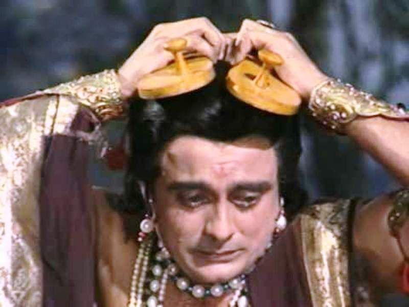 Sanjay Jog dalam sebuah adegan dari Ramayan