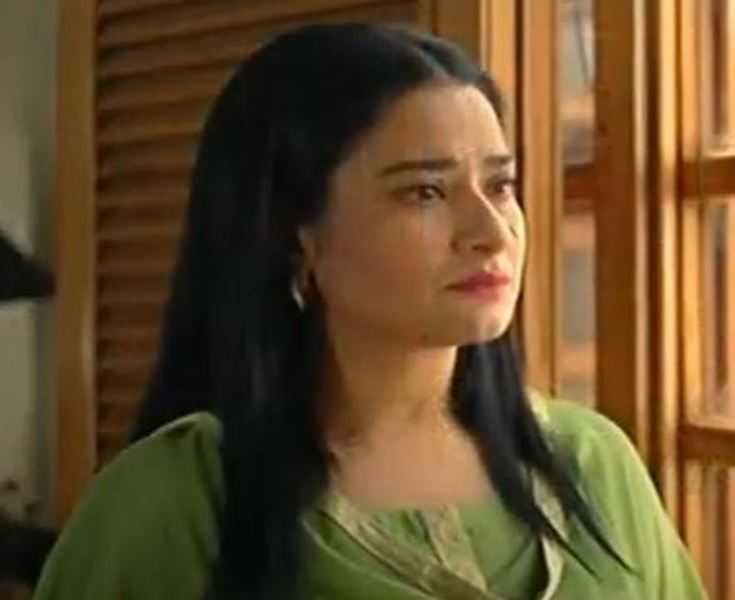 Sania Saeed som Zeenat Begum i et stillbillede fra tv-programmet