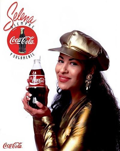 کوکا کولا کے لئے ایک اشتہار میں سیلینا