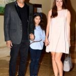 Η Ντίνα Umarova με τον σύζυγό της Vindu Dara Singh και την κόρη της Amelia Randhawa