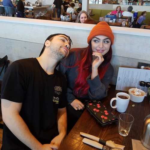 Mizkif con su hermana, Emily Rinaudo