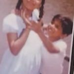 Anuj Sachdeva'nın kız kardeşi ile çocukluk fotoğrafı