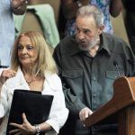 فيدل كاسترو مع زوجته الثانية داليا سوتو ديل فالي