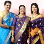 Sara Shrawan cu mama ei Beena Patil și sora Shilpa Patil