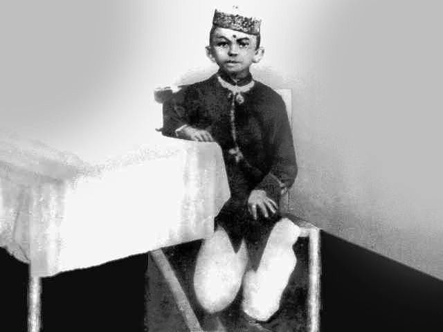 المهاتما غاندي في طفولته