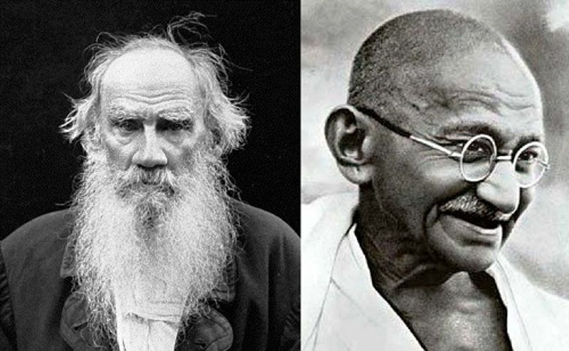 Mahatma Gandhi y Leo Tolstoy