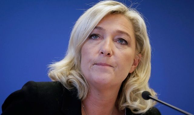 Marine Le Pen magasság, súly, életkor, ügyek, politikai utazás és egyebek