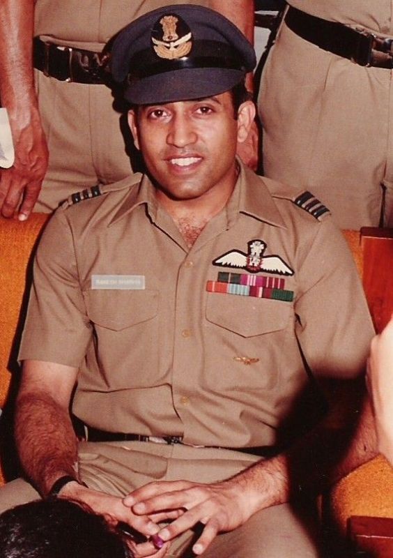 Rakesh Sharma durante sus días en la Fuerza Aérea India