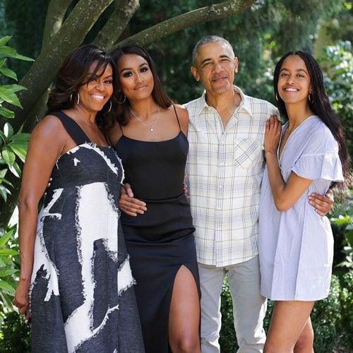 (Soldan Sağa) Michelle Obama, Sasha Obama, Barack Obama ve Malia Obama