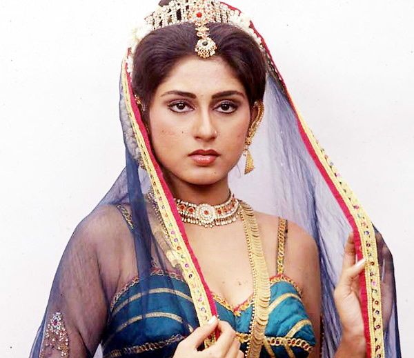 Roopa Ganguly als Draupadi