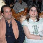 Рахат Фатех Али Хан със съпругата си