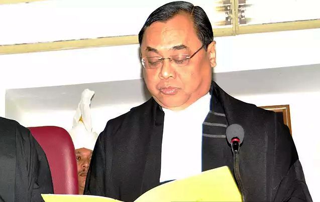 Ранджан Гогой по време на мандата си като постоянен съдия на Върховния съд на Гаухати
