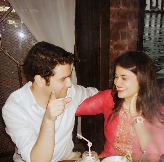 Tina Dabi in Athar Aamir Khan v Radžastanu