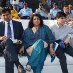 रघुराम राजन अपनी पत्नी और बेटे के साथ