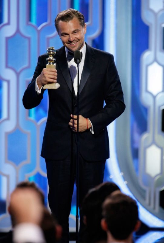 Леонардо Ди Каприо С награда за най-добър актьор Златен глобус за The Revenant