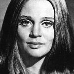 Leigh_Taylor_Young এবং ছিনতাই