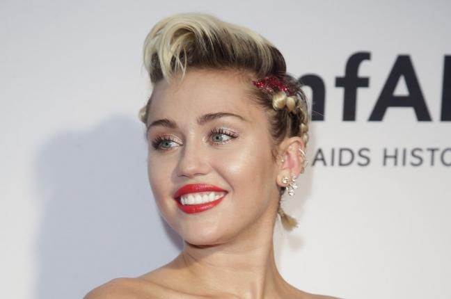 Miley Cyrus Høyde, vekt, alder, biografi, saker og mer