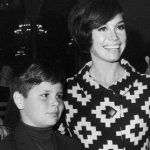 Мери Тайлър Мур със сина си Ричард Мийкър-младши
