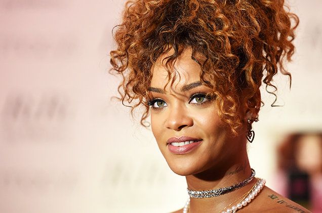 Rihanna Højde, vægt, alder, biografi, affærer, yndlings ting og mere