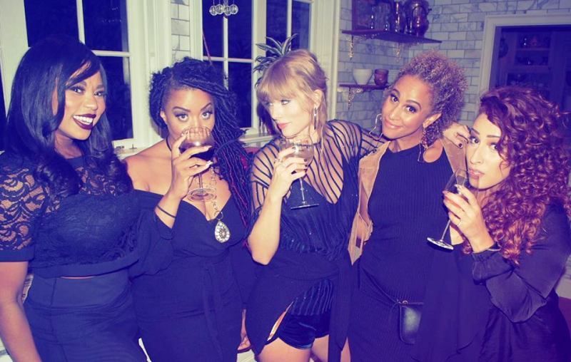 Taylor Swift em uma festa