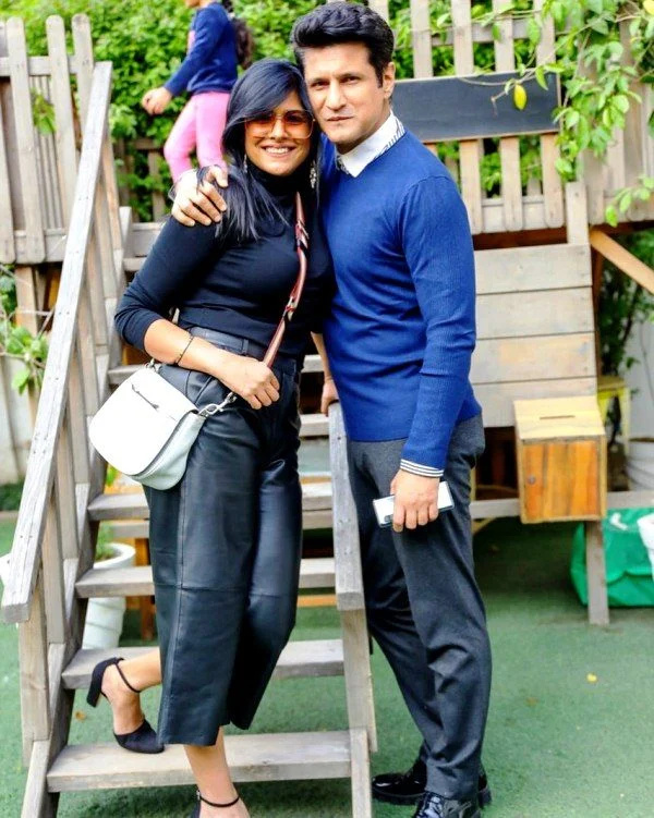   Rajiv Makhni med sin kone Ruchitra Makhni
